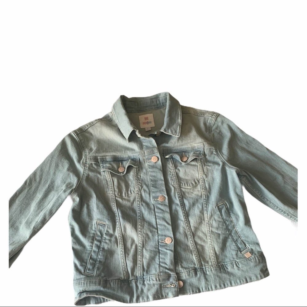 LuLaRoe Denim Jean Stonewash Jacket Size Large